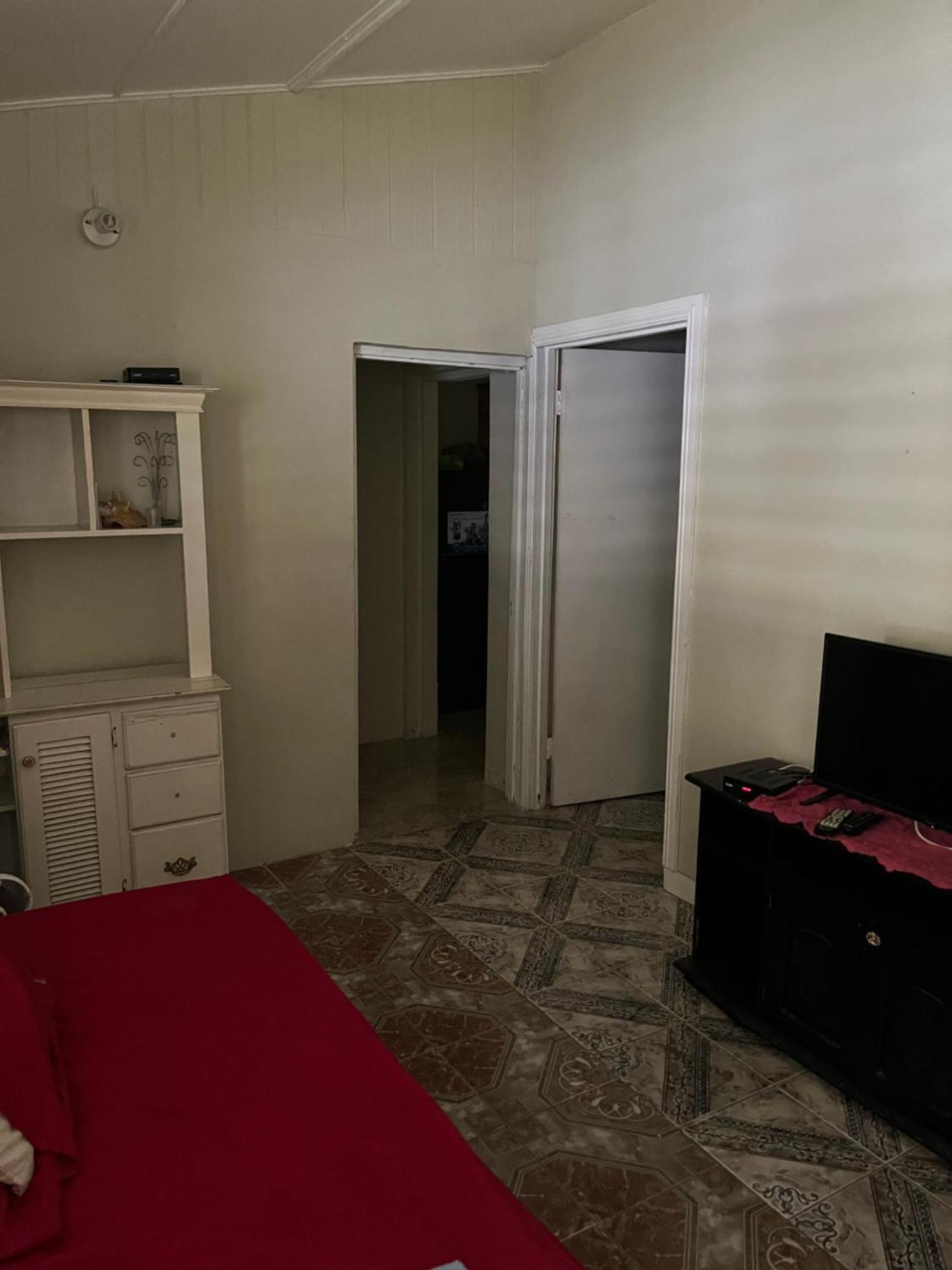 Andre'S Guest House เนกริล ห้อง รูปภาพ